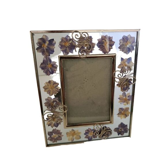 Metal & Glass Picture Frame - Picture 4 of 6